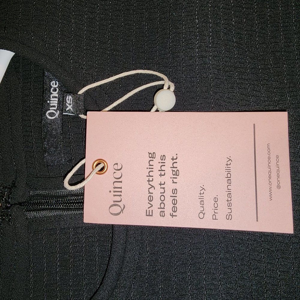 Quince Chiffon Cropped Smocked Blouse NWT Black XS - Picture 5 of 7